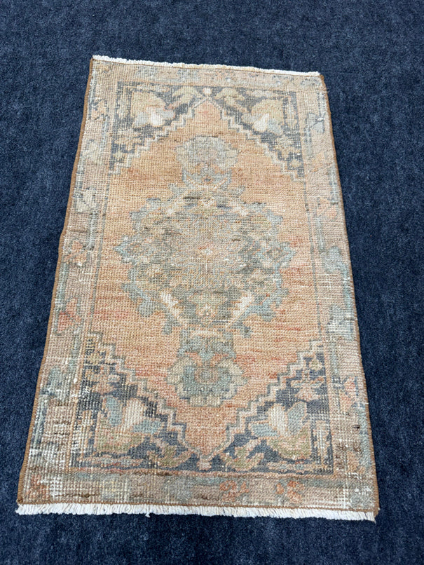 Turkish Yastik Rug 1'8" x 2'7" #24072