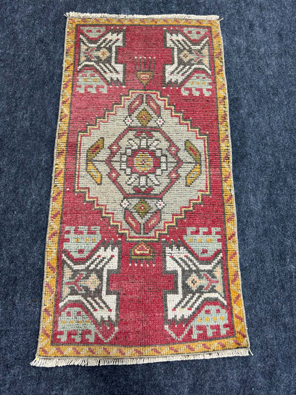 Turkish Yastik Rug 1'6" x 3' #24073