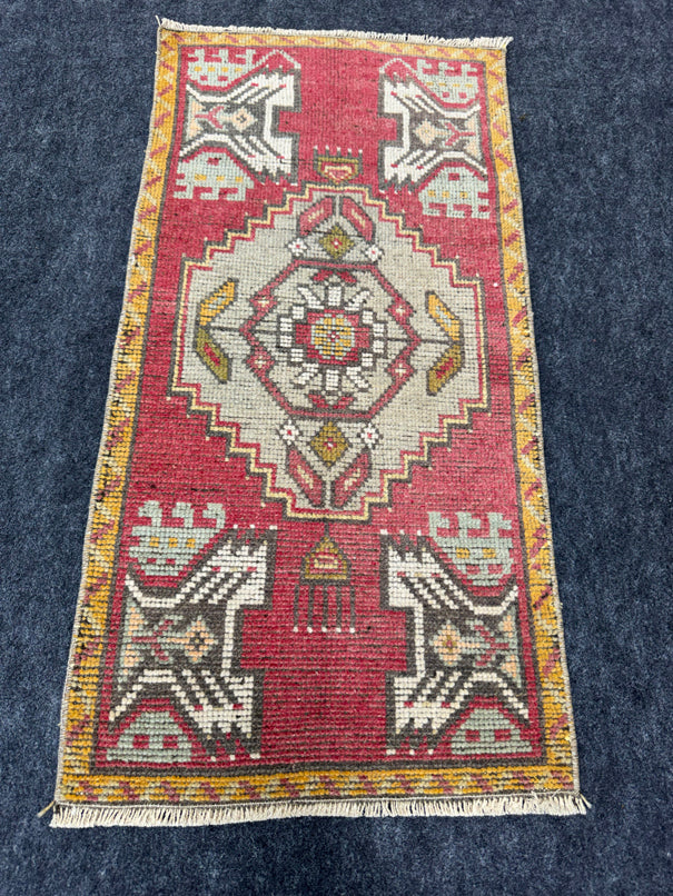 Turkish Yastik Rug 1'6" x 3' #24073