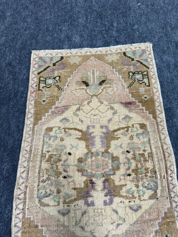 Turkish Yastik Rug 1'6" x 2'9" #24066