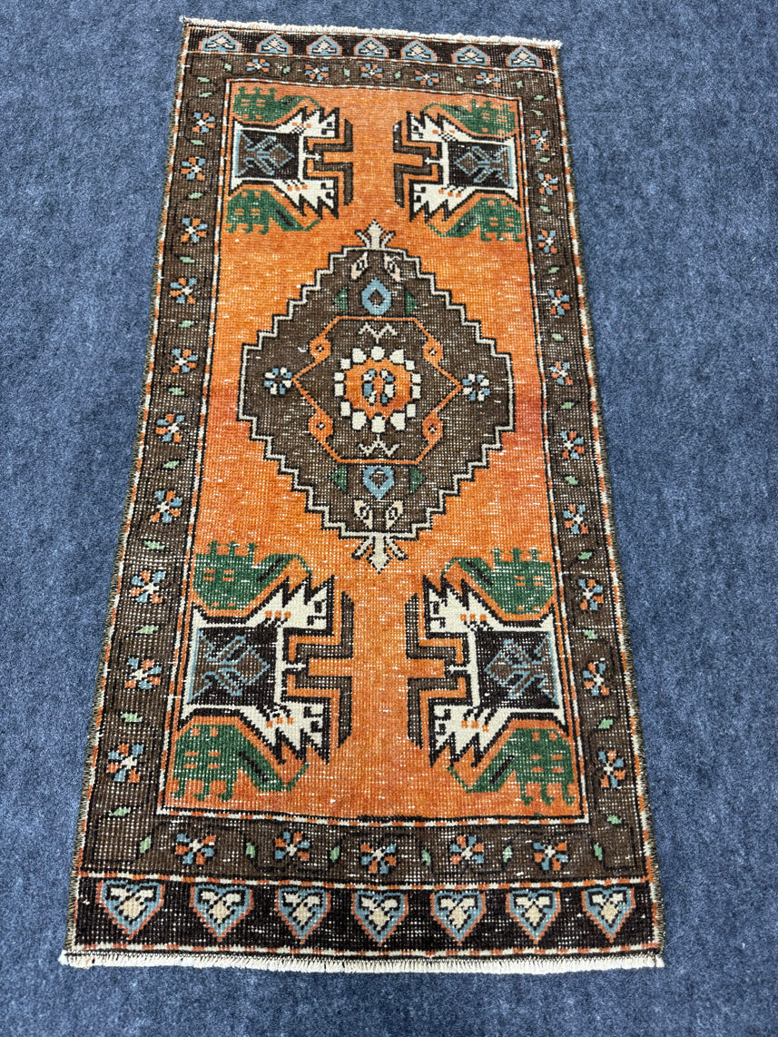 Turkish Yastik Rug 1'7" x 3'4" #24062