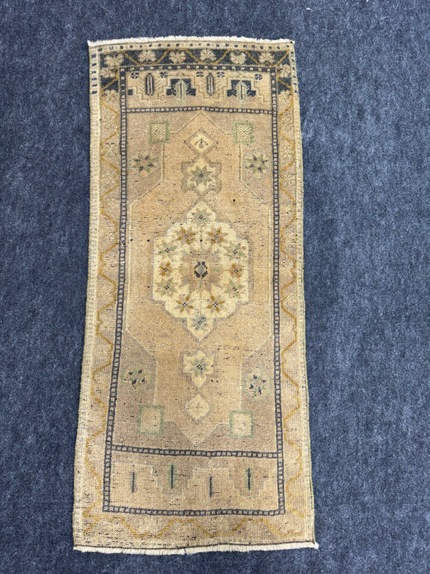 Turkish Yastik Rug 1'6" x 3'6" #24063