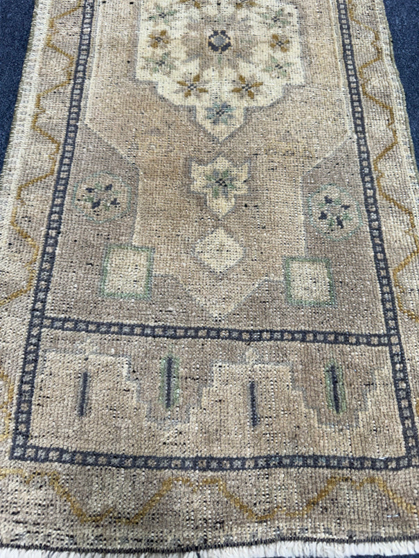 Turkish Yastik Rug 1'6" x 3'6" #24063