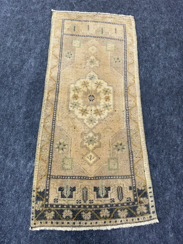 Turkish Yastik Rug 1'6" x 3'6" #24063