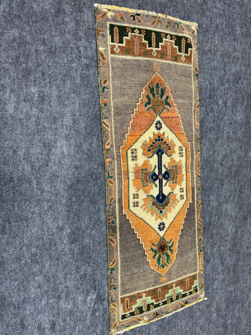 Turkish Yastik Rug 1'4" x 3'6" #24060