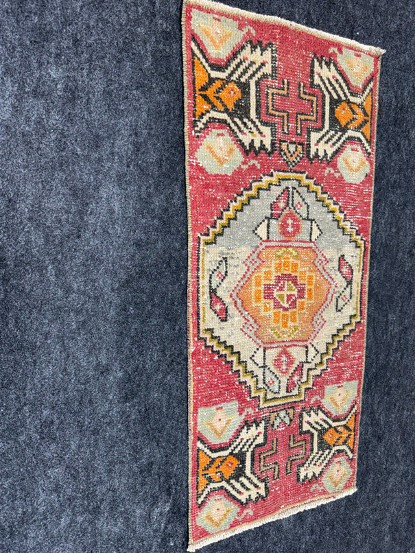 Turkish Yastik Rug 1'4" x 2'10" #24061