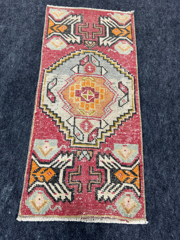 Turkish Yastik Rug 1'4" x 2'10" #24061