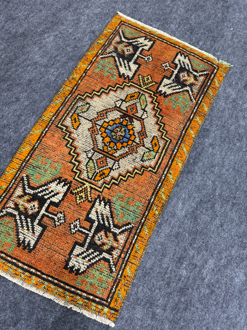 Turkish Yastik Rug 1'8" x 3'2" #24056