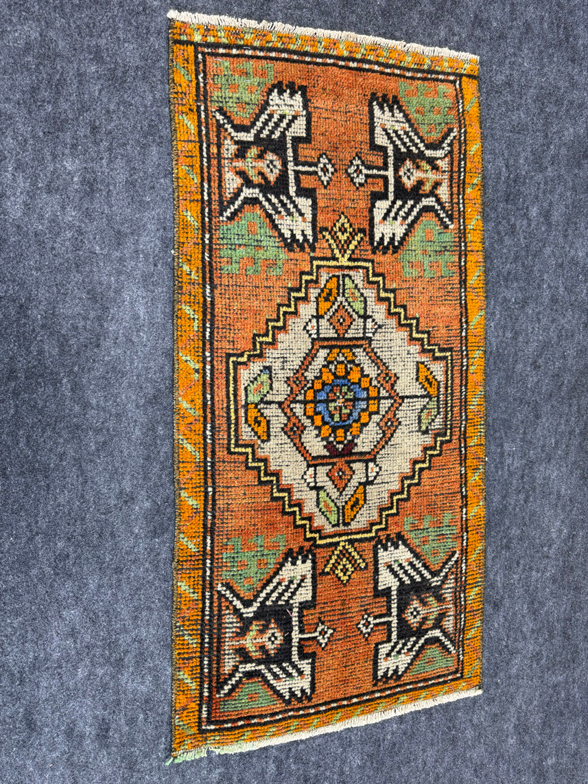 Turkish Yastik Rug 1'8" x 3'2" #24056