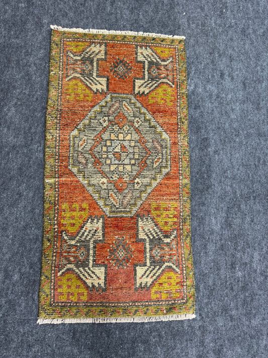 Turkish Yastik Rug 1'8" x 3'3" #24057