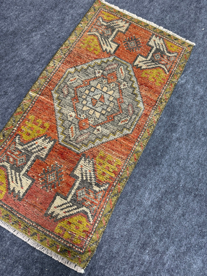 Turkish Yastik Rug 1'8" x 3'3" #24057