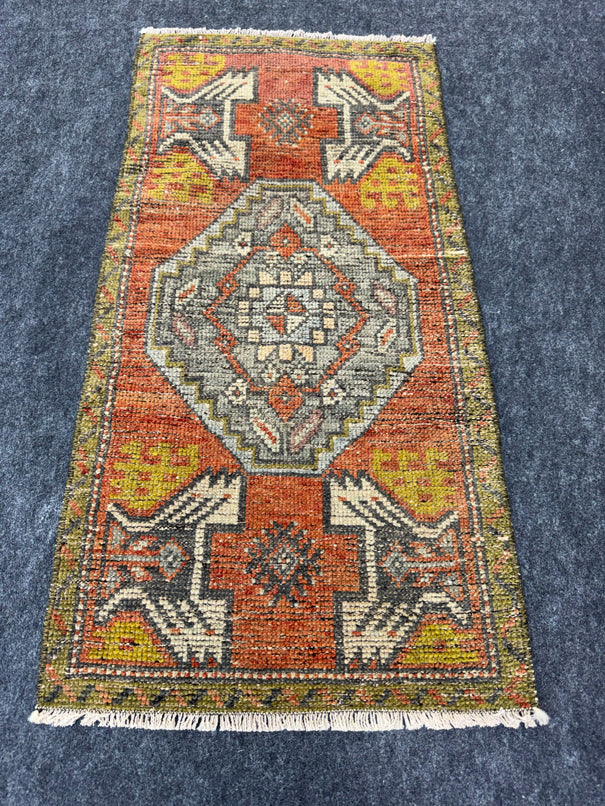Turkish Yastik Rug 1'8" x 3'3" #24057