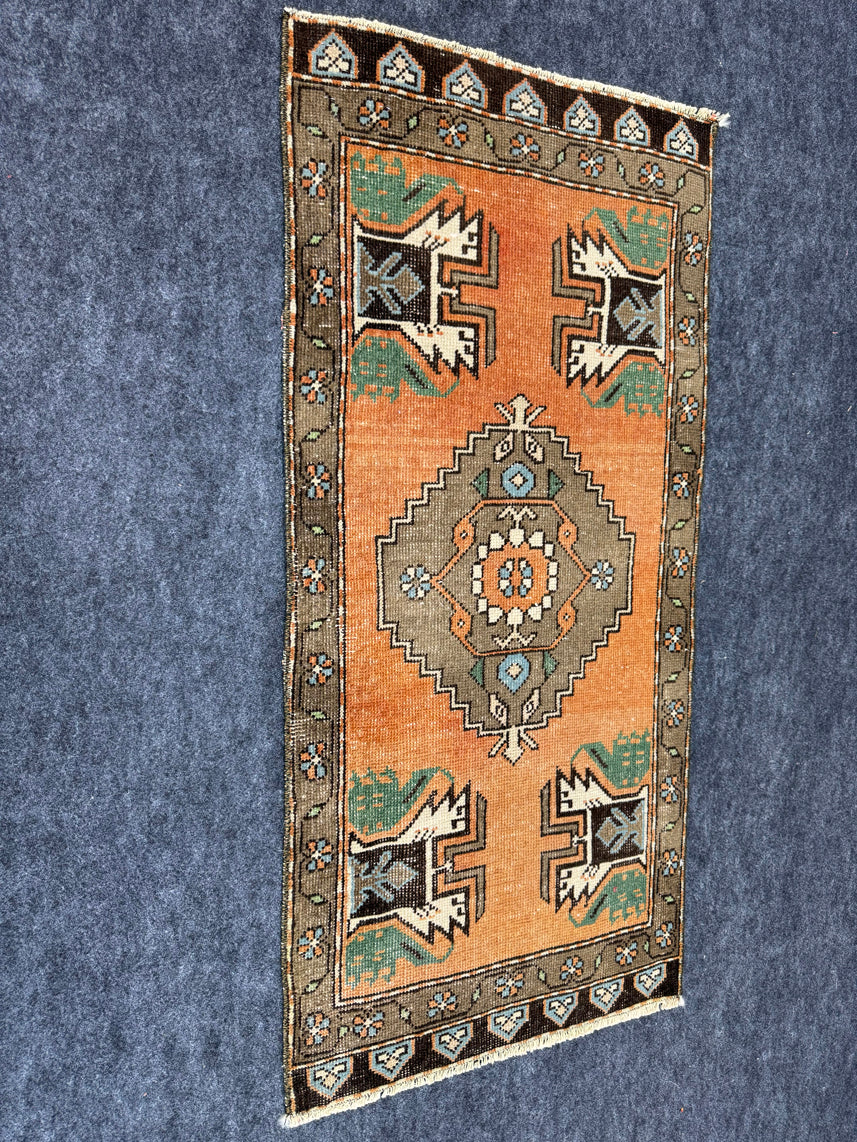 Turkish Yastik Rug 1'9" x 3'7" #24055