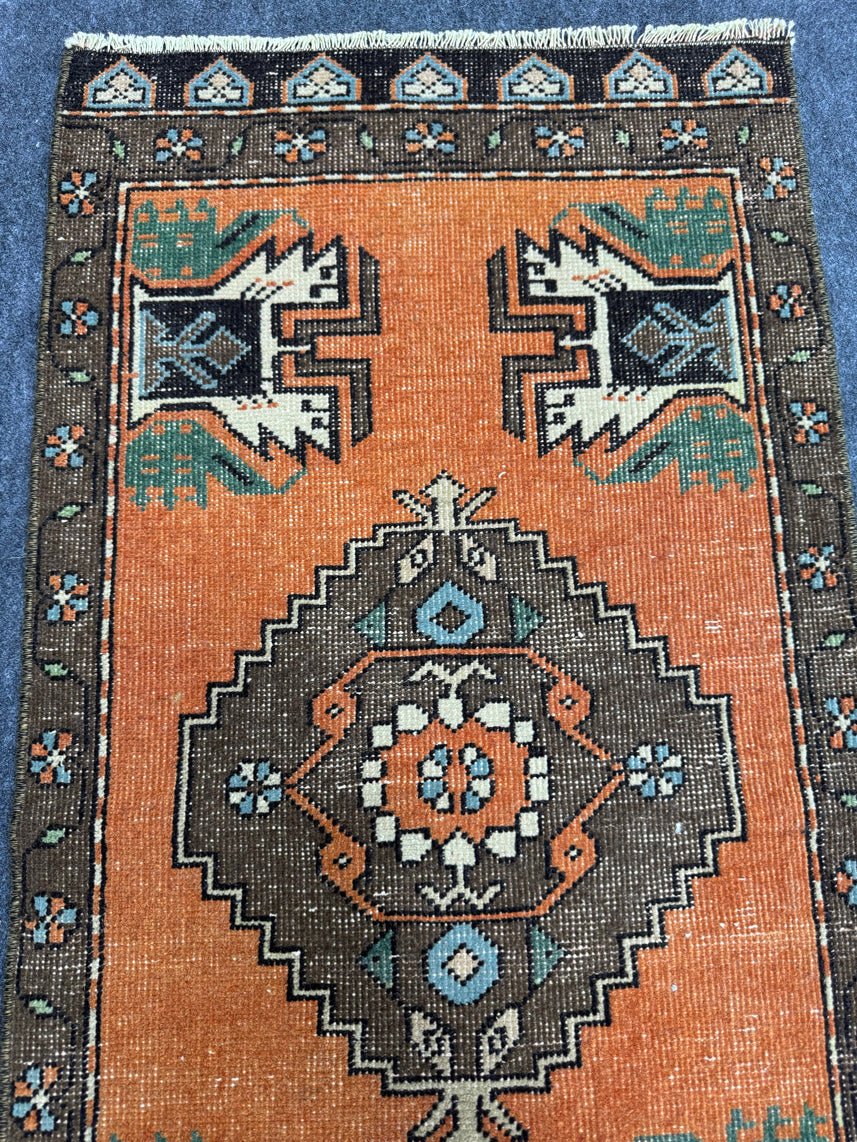 Turkish Yastik Rug 1'8" x 3'4" #24052