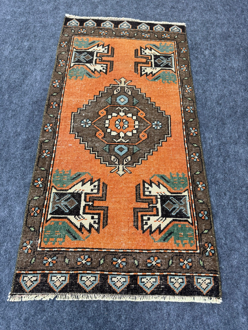 Turkish Yastik Rug 1'8" x 3'4" #24052