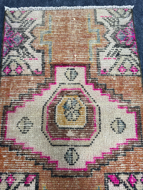 Turkish Yastik Rug 1'7" x 2'10" #24053