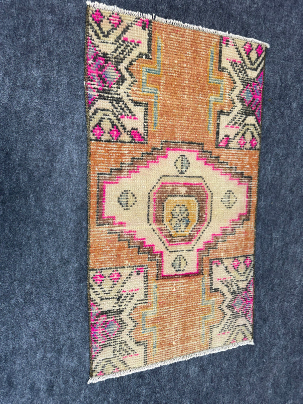 Turkish Yastik Rug 1'7" x 2'10" #24053