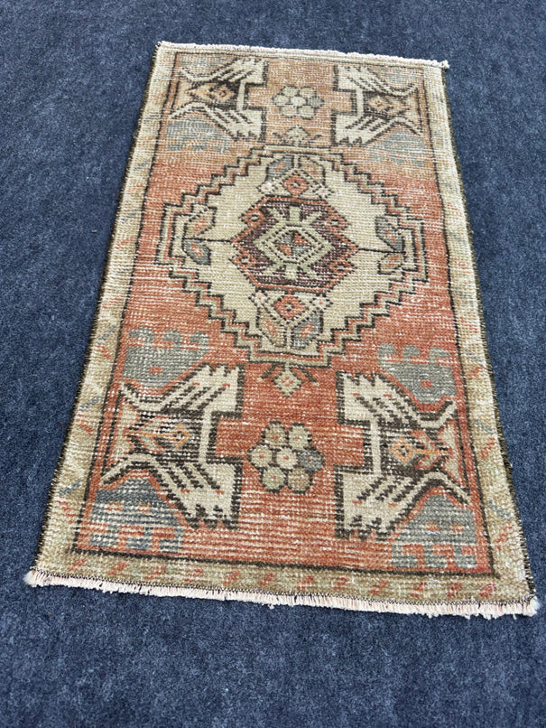 Turkish Yastik Rug 1'8" x 2'11" #24050