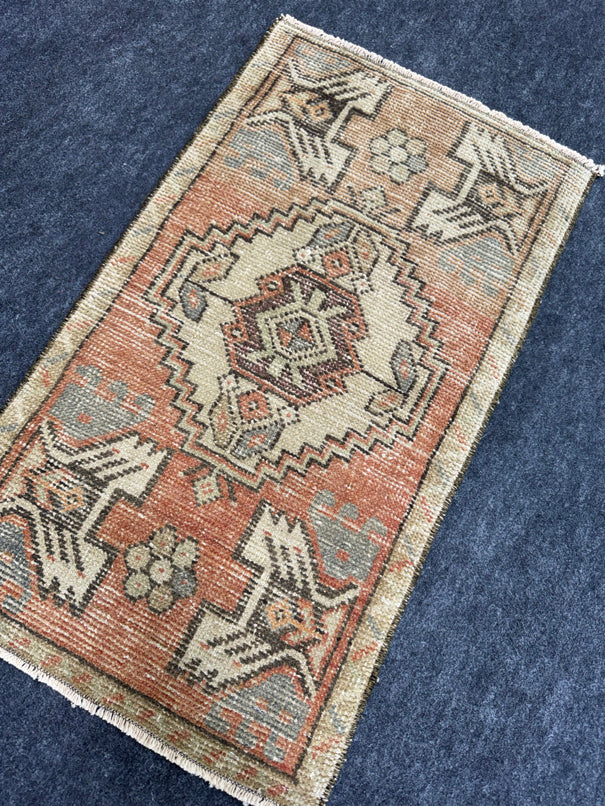 Turkish Yastik Rug 1'8" x 2'11" #24050