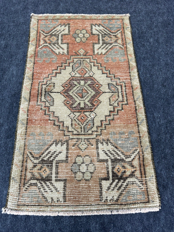 Turkish Yastik Rug 1'8" x 2'11" #24050
