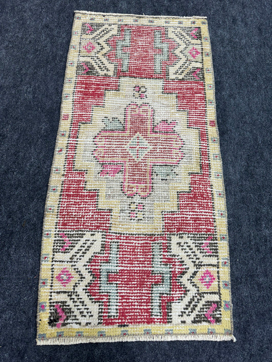 Turkish Yastik Rug 1'6" x 3'1" #24046