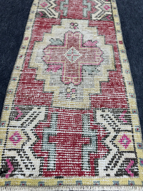 Turkish Yastik Rug 1'6" x 3'1" #24046