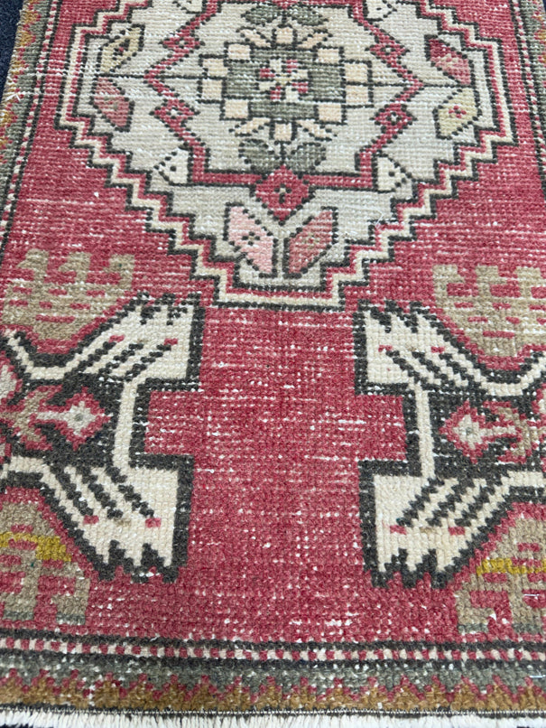 Turkish Yastik Rug 1'8" x 3'2" #24042