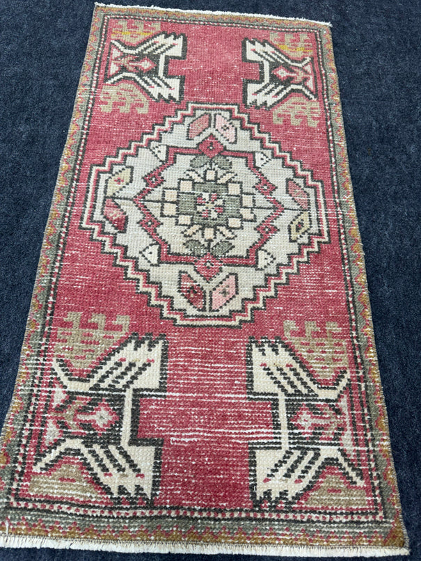 Turkish Yastik Rug 1'8" x 3'2" #24042