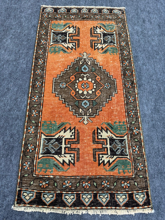 Turkish Yastik Rug 1'8" x 3'5" #24043