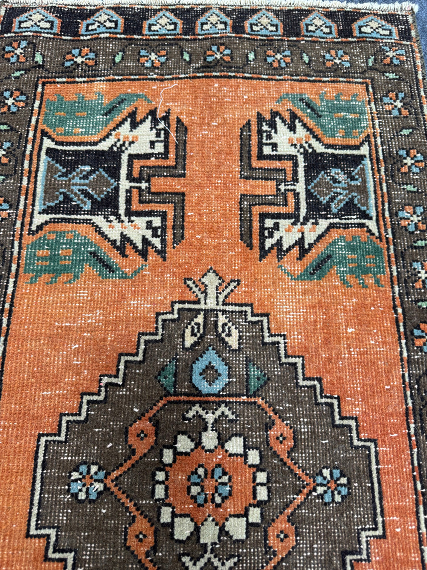 Turkish Yastik Rug 1'8" x 3'5" #24043