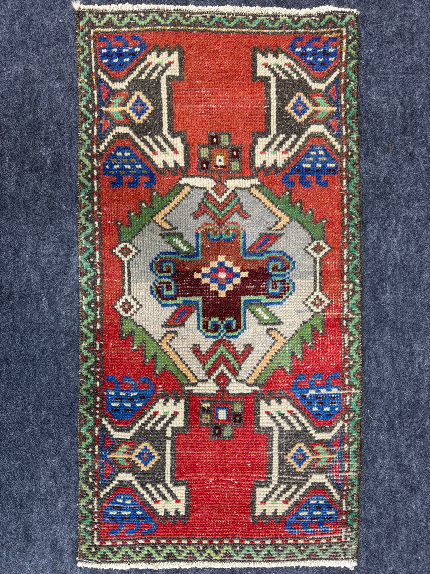 Turkish Yastik Rug 1'8" x 3'4" #24034