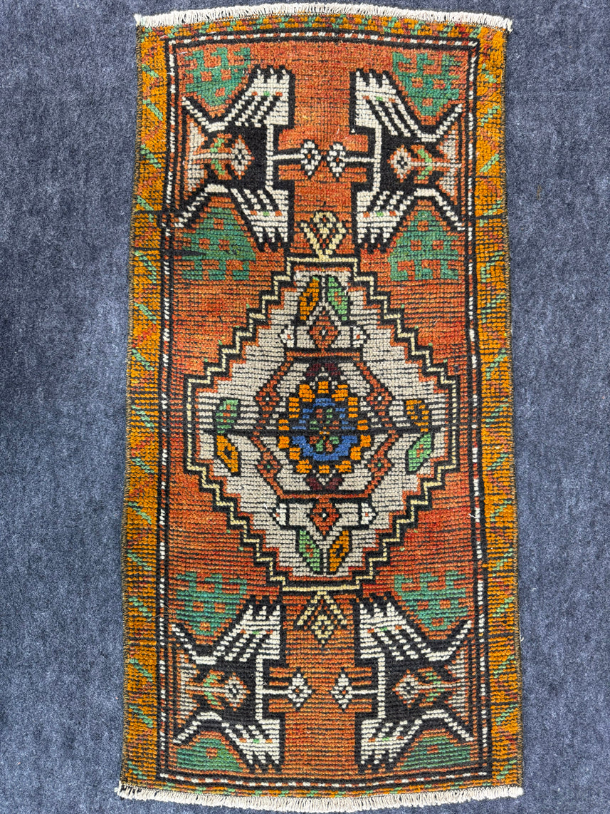 Turkish Yastik Rug 1'7" x 3'3" #24036