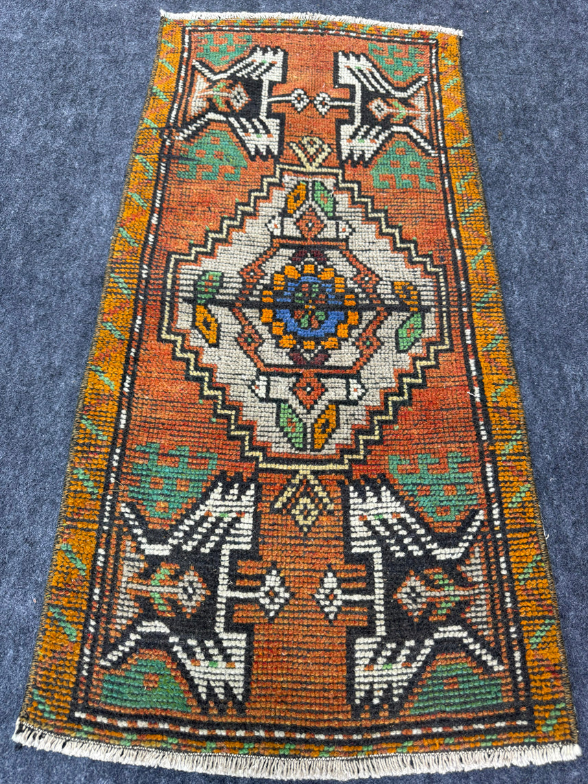 Turkish Yastik Rug 1'7" x 3'3" #24036