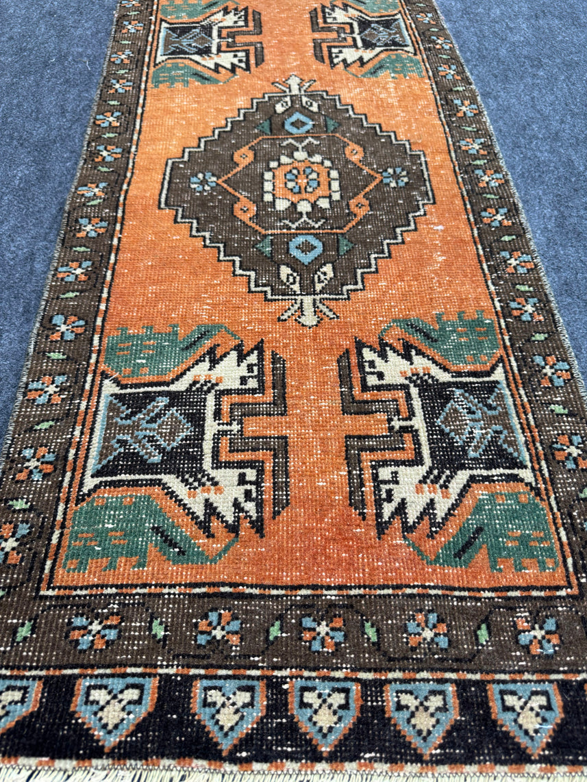 Turkish Yastik Rug 1'7" x 3'6" #24041