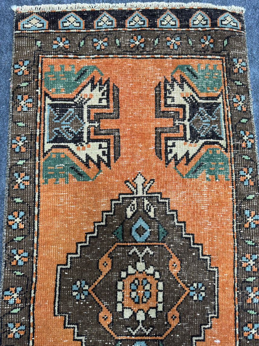 Turkish Yastik Rug 1'7" x 3'6" #24041