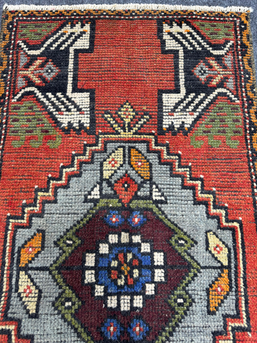 Turkish Yastik Rug 1'8" x 3'6" #24026