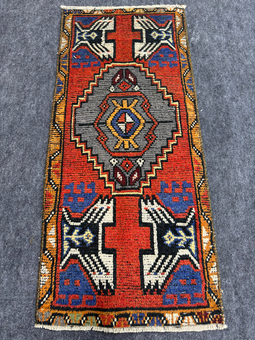 Turkish Yastik Rug 1'5" x 3'3" #24027