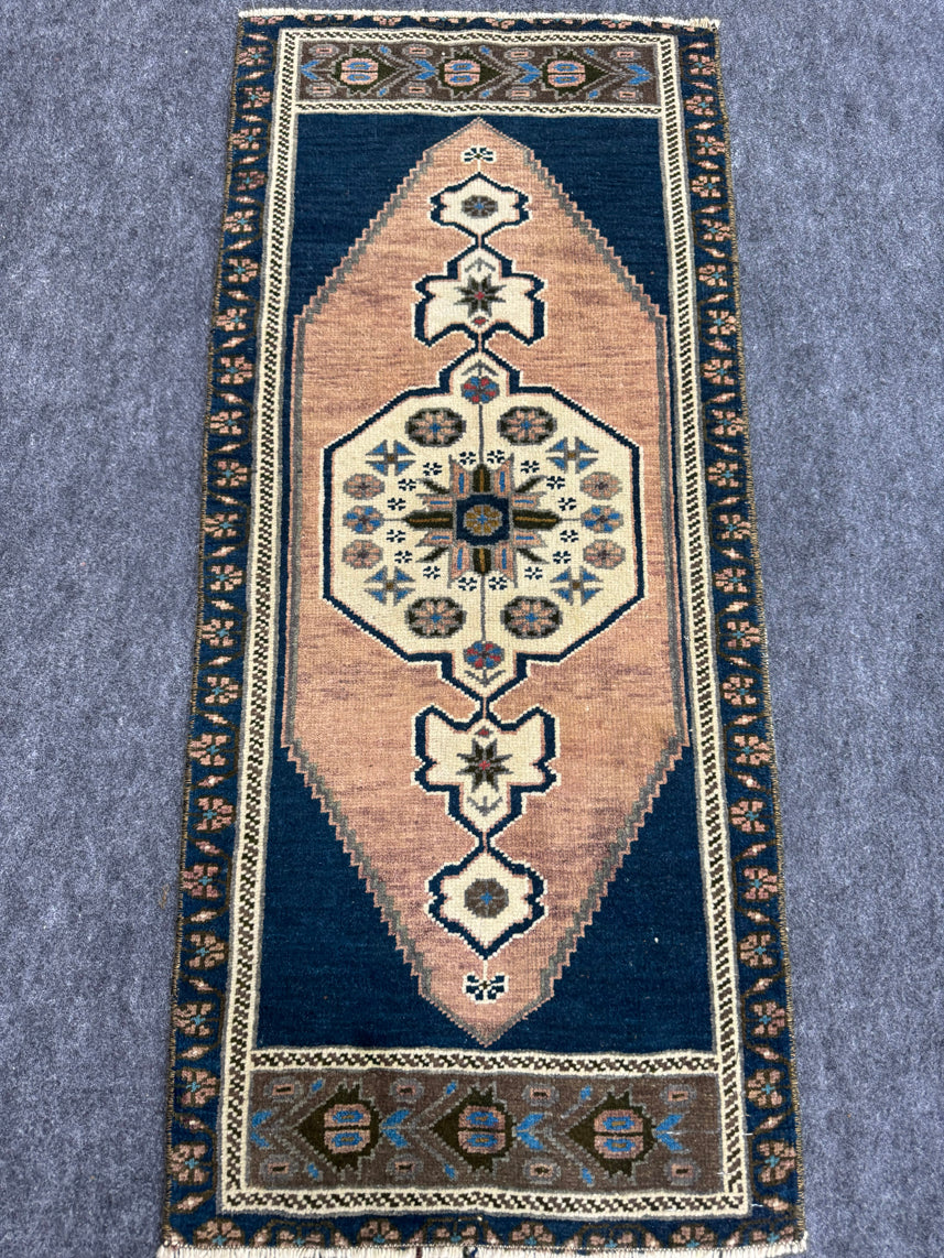 Turkish Yastik Rug 1'6" x 3'5" #24028