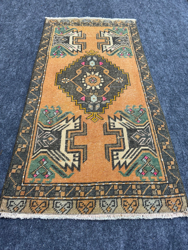 Turkish Yastik Rug 1'8" x 3'4" #24029