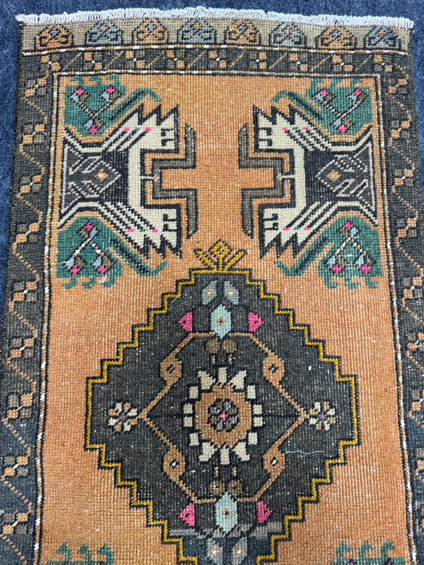 Turkish Yastik Rug 1'8" x 3'4" #24029