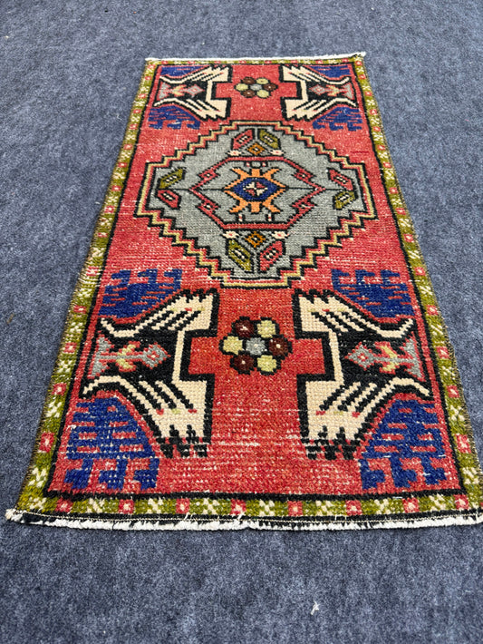 Turkish Yastik Rug 1'8" x 3'3" #24030
