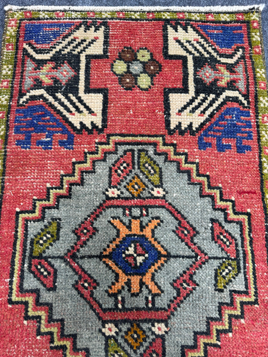 Turkish Yastik Rug 1'8" x 3'3" #24030
