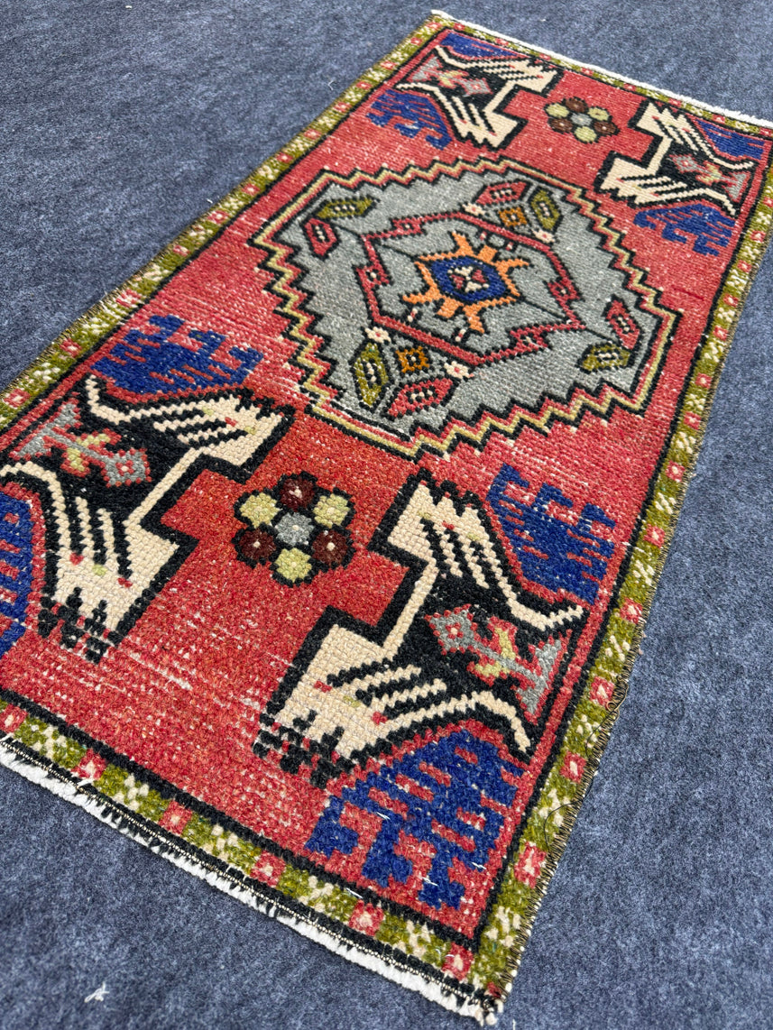 Turkish Yastik Rug 1'8" x 3'3" #24030