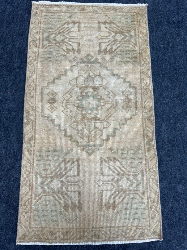 Turkish Yastik Rug 1'6" x 2'11" #24023