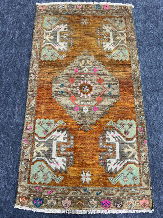 Turkish Yastik Rug 1'7" x 2'11" #24024