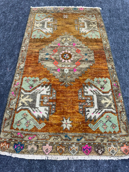 Turkish Yastik Rug 1'7" x 2'11" #24024