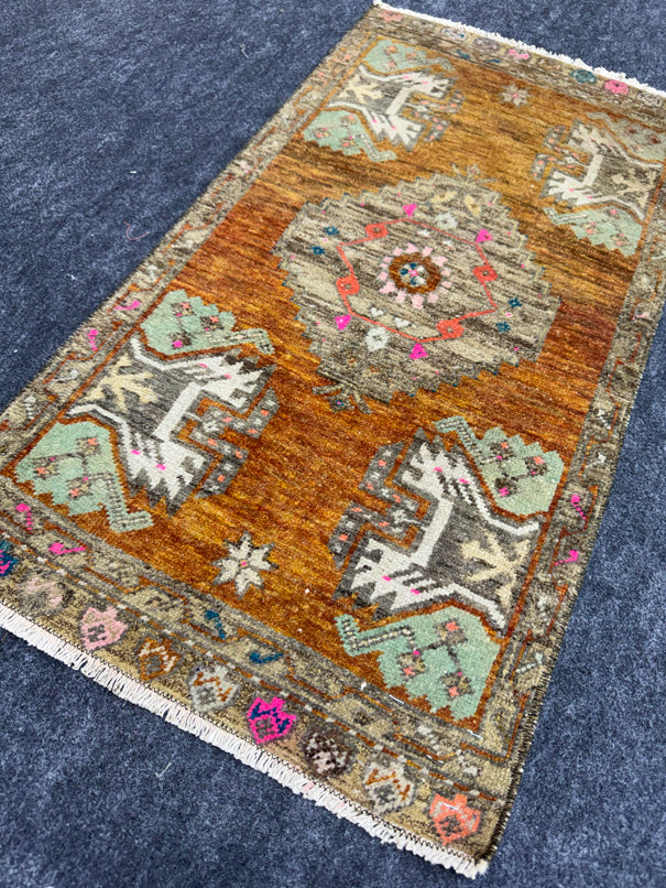 Turkish Yastik Rug 1'7" x 2'11" #24024