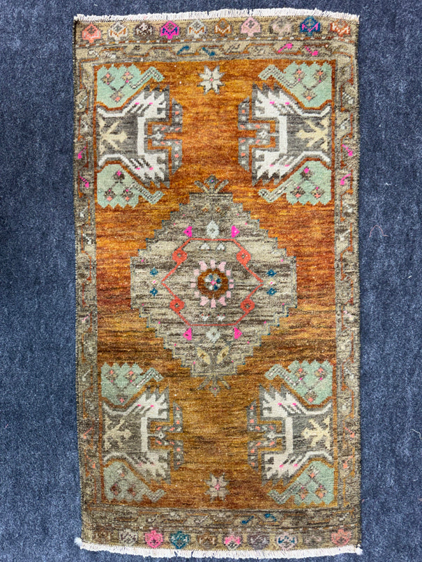 Turkish Yastik Rug 1'7" x 2'11" #24024