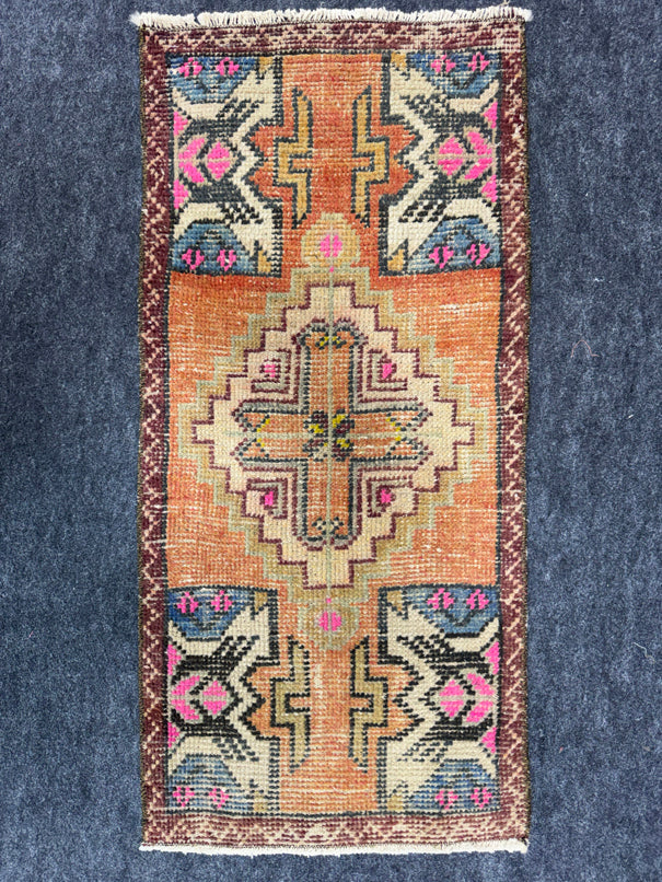 Turkish Yastik Rug 1'6" x 3'1" #24025