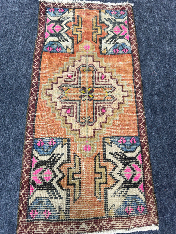 Turkish Yastik Rug 1'6" x 3'1" #24025